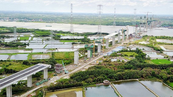 Gỡ vướng đền bù dự án cao tốc Bến Lức -...