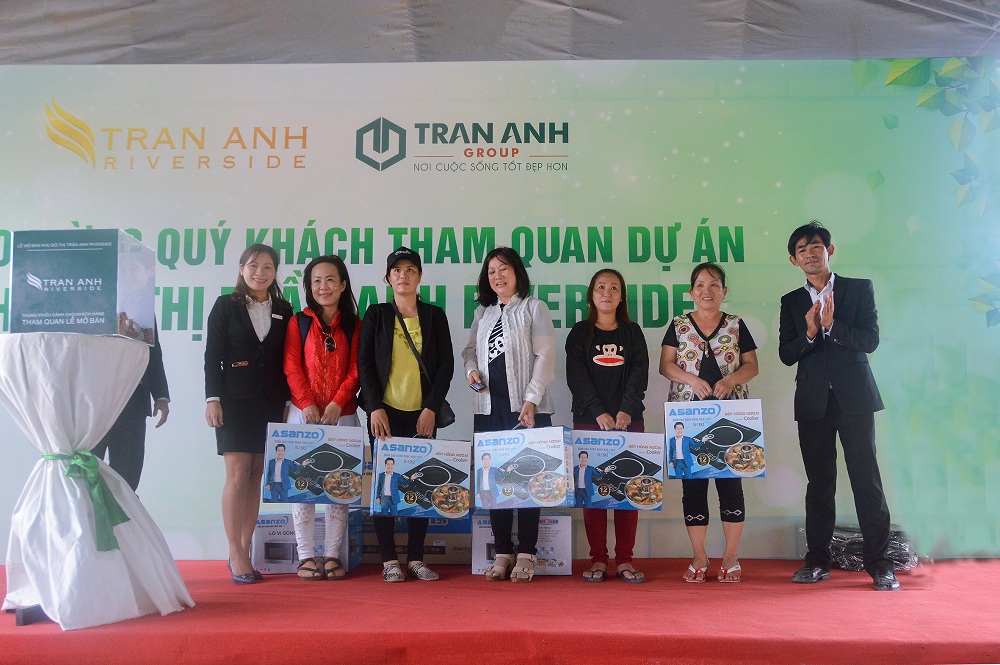 KHÁCH THAM QUAN VÀ ĐẶT MUA DỰ ÁN TRẦN ANH RIVERSIDE (22-07-2018)